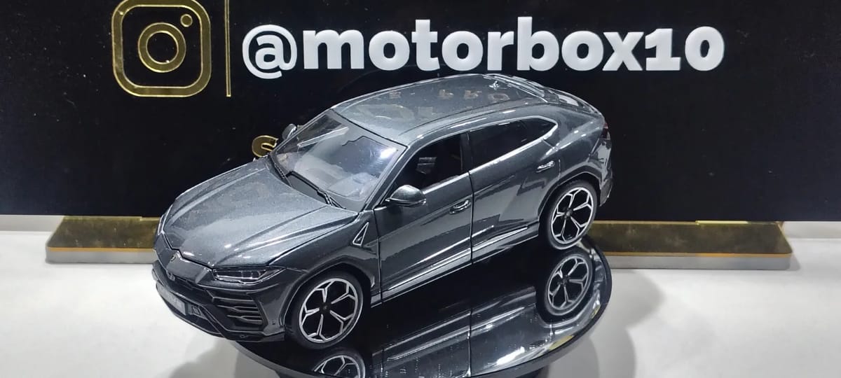 AUDI CAMIONETA URUS — foto 1