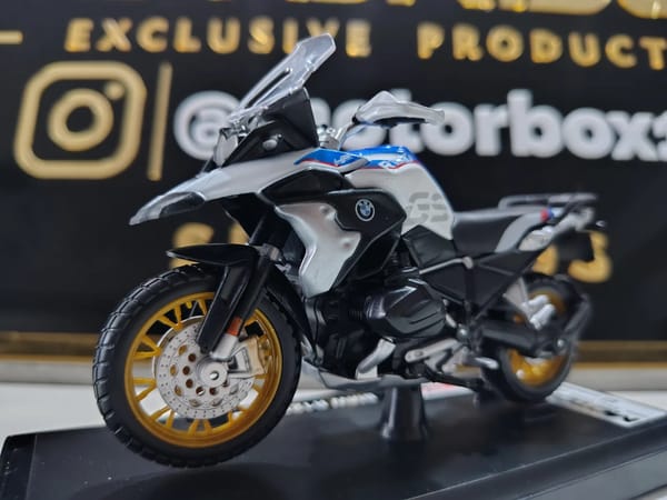 BMW 1250 GS / 1/18