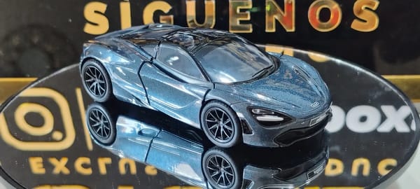 MC LAREN 720-S / BlLUE SKY